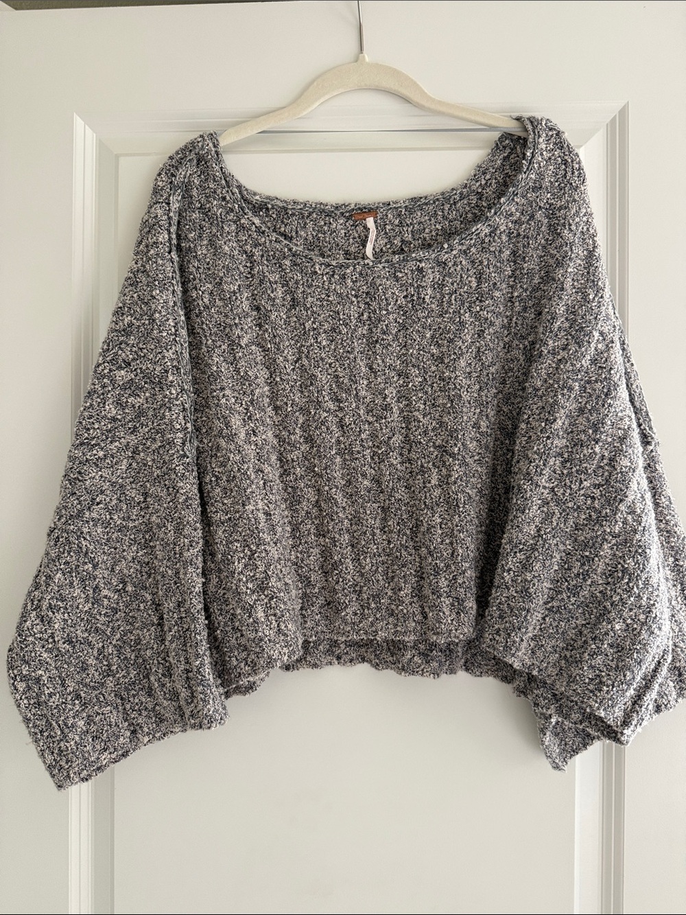 Free People • Cozy Oversized Women's Sweater - Gray